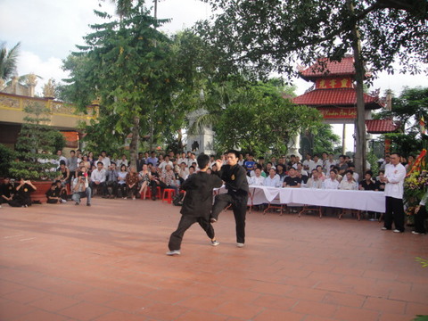 Các võ sinh trong buổi lễ...