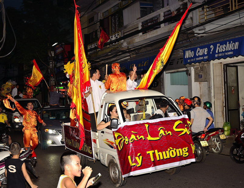 Trên đường - A07